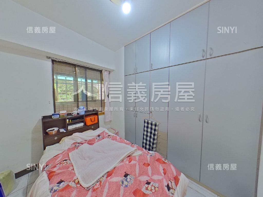 電梯四房坡平車位房屋室內格局與周邊環境