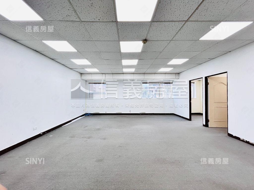 超強中平商圈辨公室房屋室內格局與周邊環境