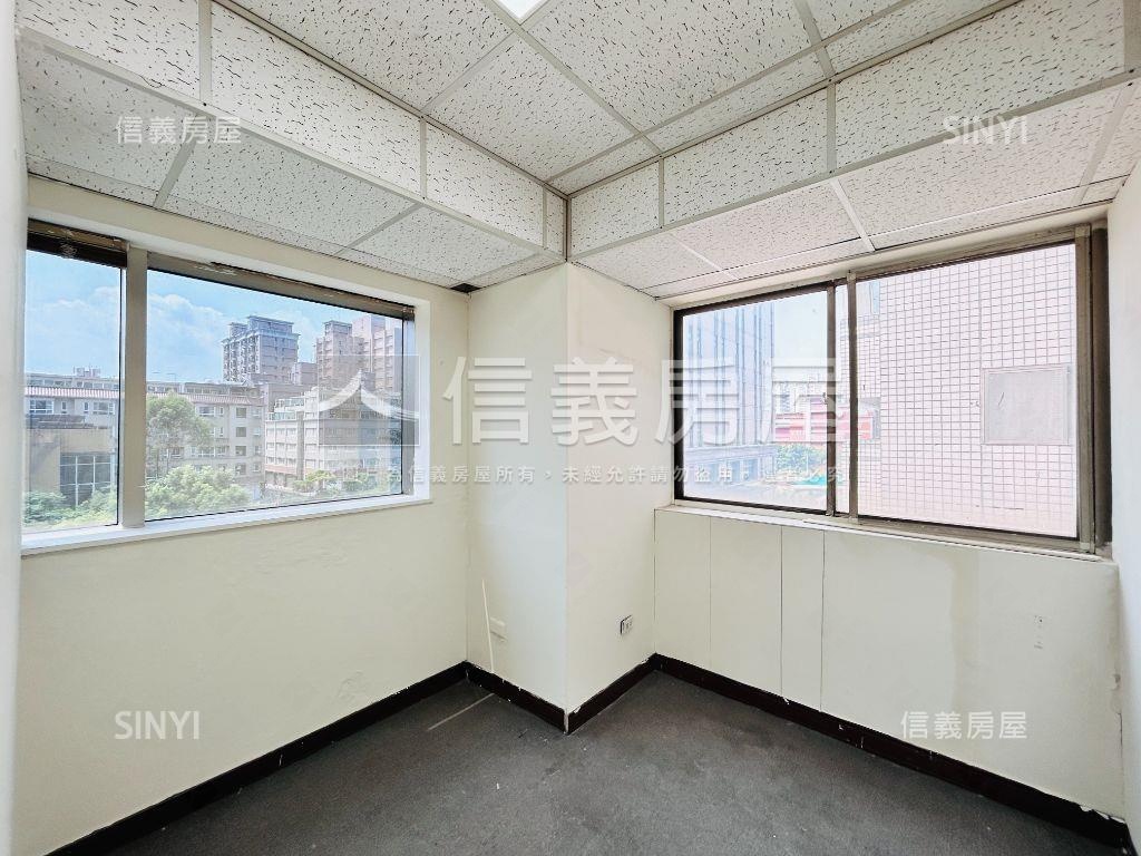 超強中平商圈辨公室房屋室內格局與周邊環境