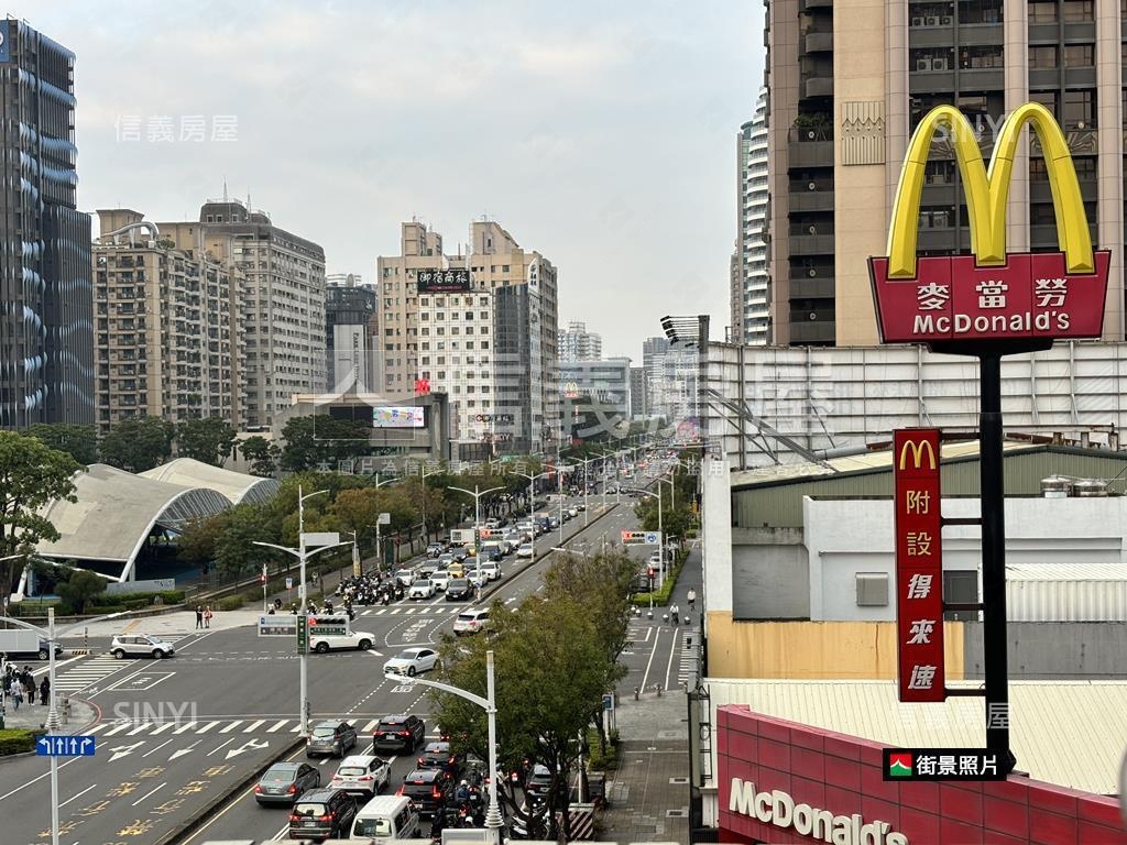 麥當勞正隔壁收租金店房屋室內格局與周邊環境