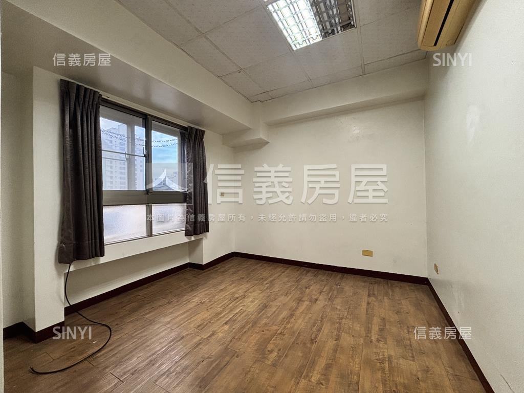 麥當勞正隔壁收租金店房屋室內格局與周邊環境