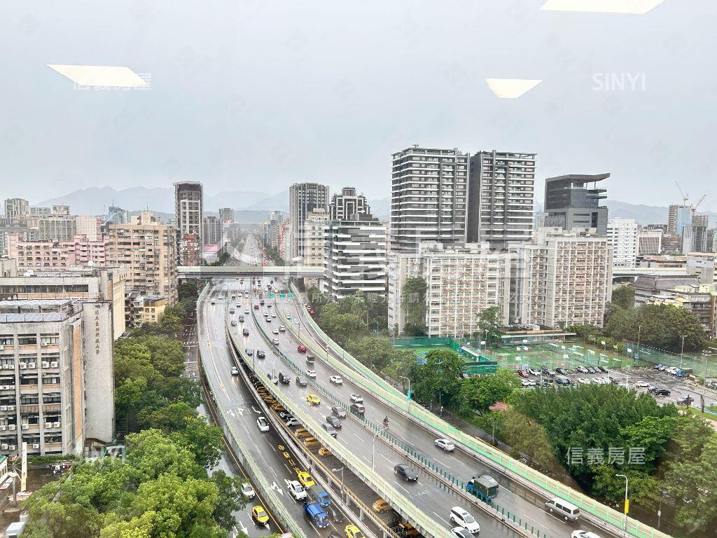忠孝９８美景兩戶純辦房屋室內格局與周邊環境