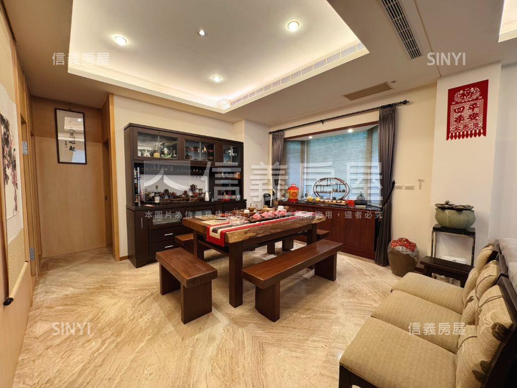 ⭐伯夫人典雅下疊＋車位⭐房屋室內格局與周邊環境