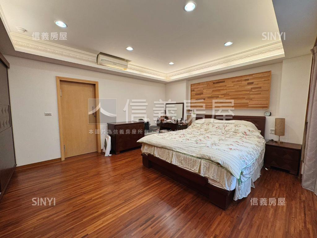 ⭐伯夫人典雅下疊＋車位⭐房屋室內格局與周邊環境