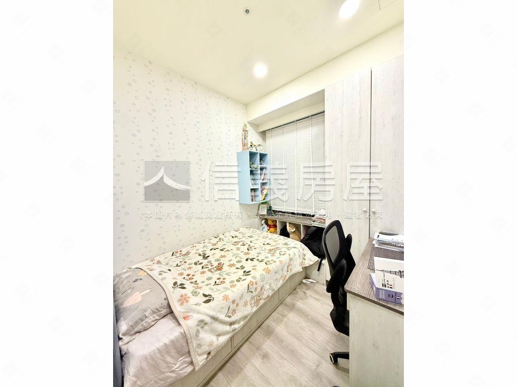 稀有採光好外棟角間巨人房屋室內格局與周邊環境