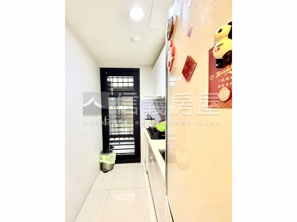 稀有採光好外棟角間巨人房屋室內格局與周邊環境