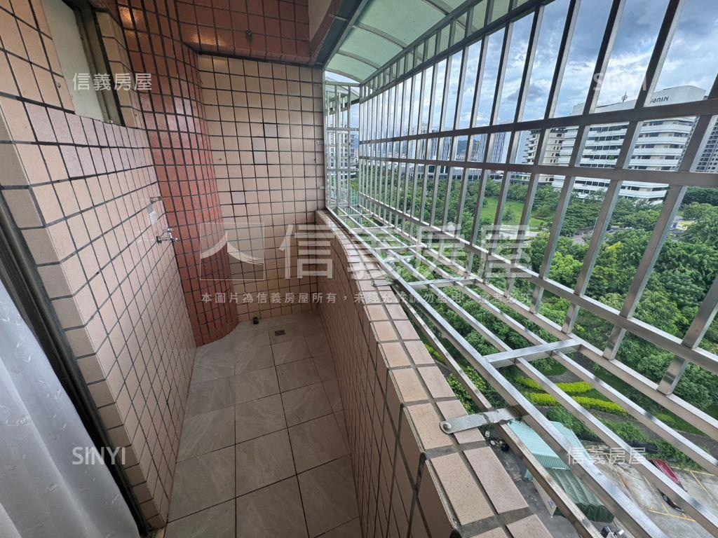 近公園軟園區三房平車房屋室內格局與周邊環境