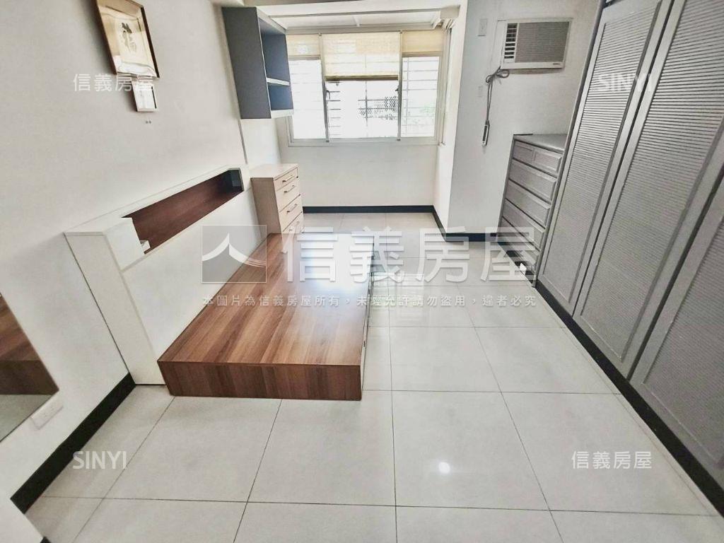 我是巨星三房車位房屋室內格局與周邊環境