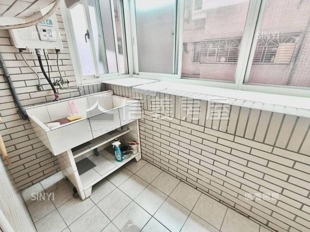 我是巨星三房車位房屋室內格局與周邊環境