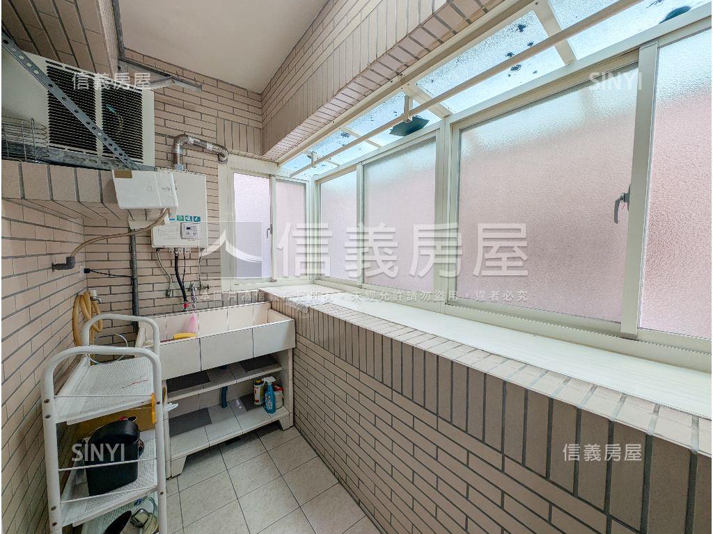 我是巨星三房車位房屋室內格局與周邊環境