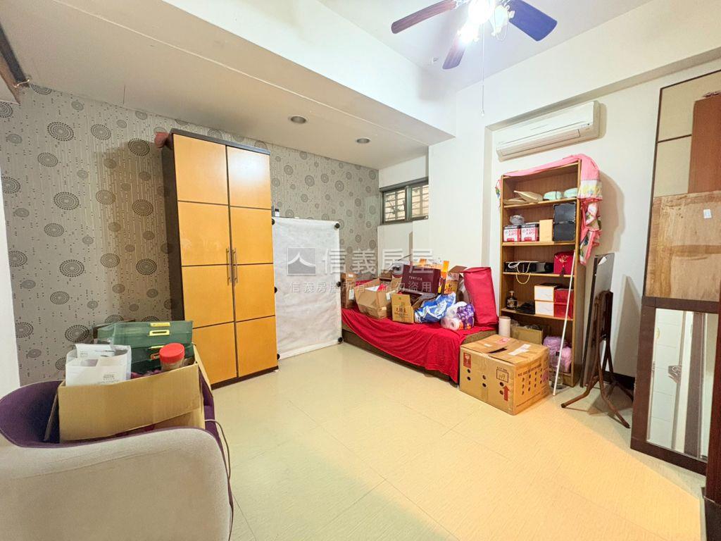 誠售．康寧華廈壹樓釋出房屋室內格局與周邊環境