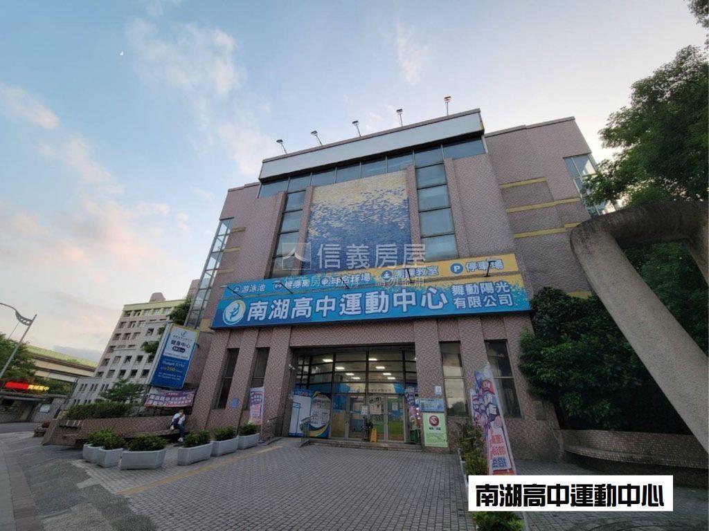 誠售．康寧華廈壹樓釋出房屋室內格局與周邊環境