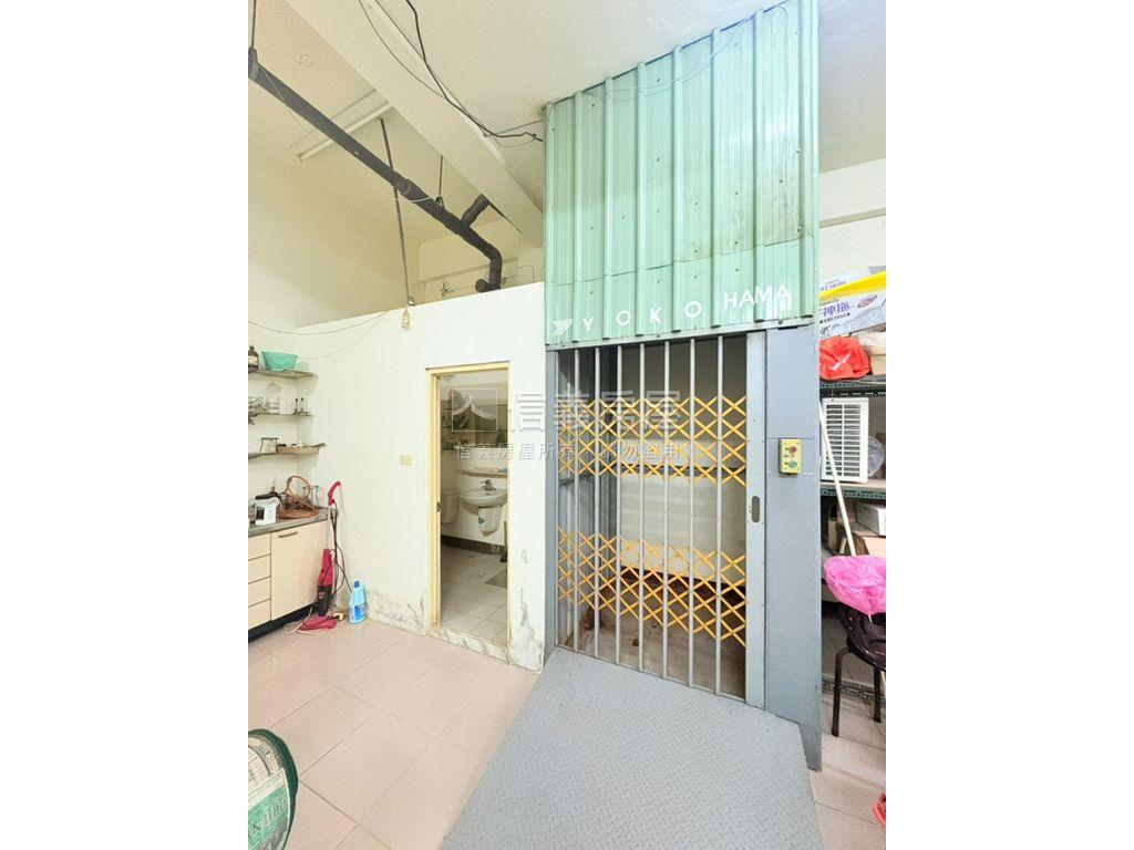 誠售．康寧華廈壹樓釋出房屋室內格局與周邊環境