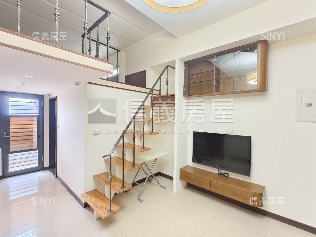 超級Ｆ１美妝首購大空間房屋室內格局與周邊環境