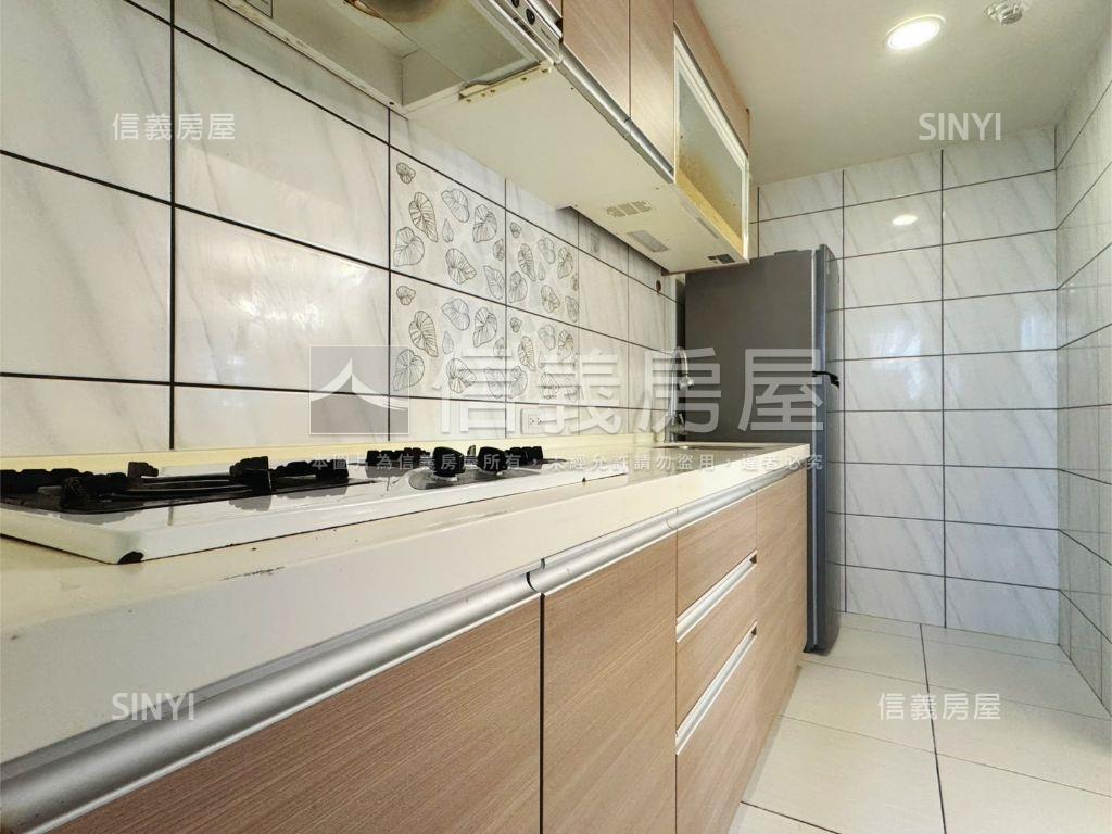 鼎藏大硯三房溫馨首購宅房屋室內格局與周邊環境