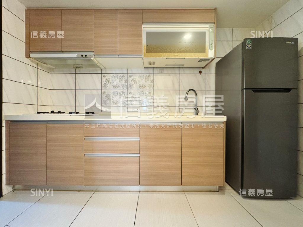 鼎藏大硯三房溫馨首購宅房屋室內格局與周邊環境