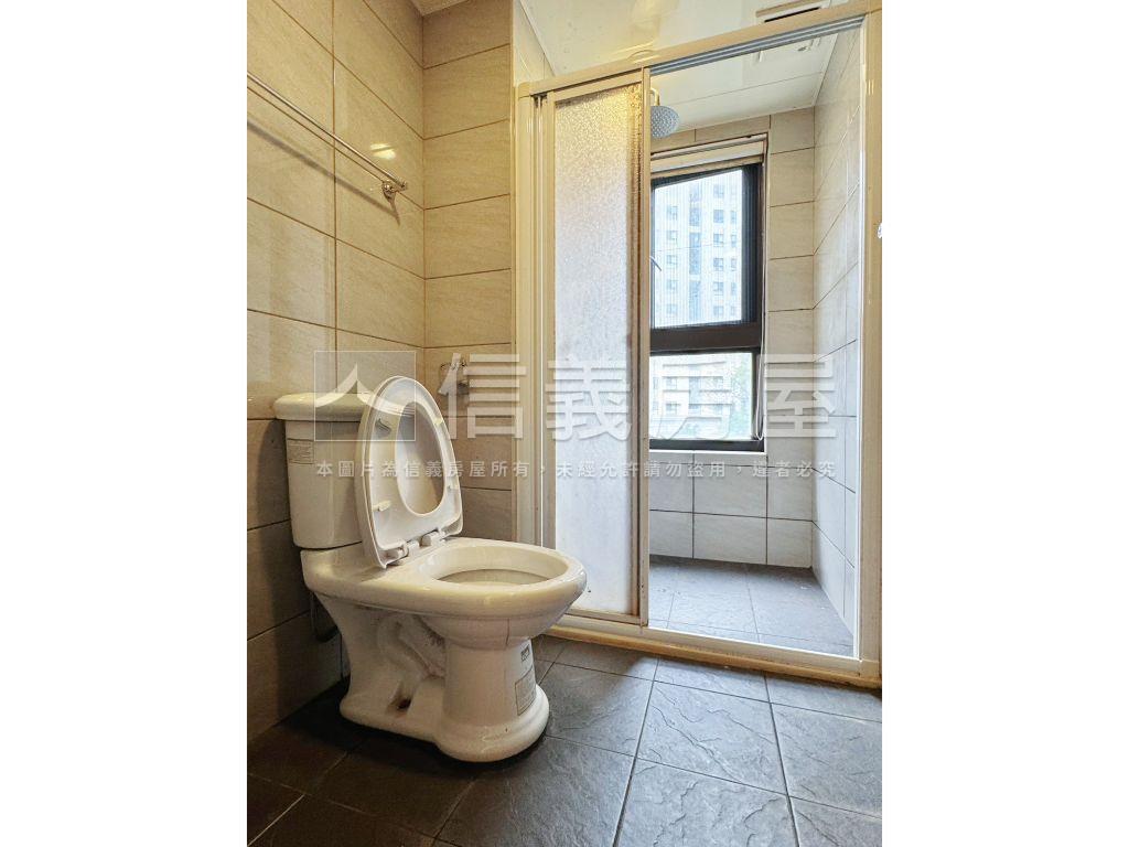 鼎藏大硯三房溫馨首購宅房屋室內格局與周邊環境