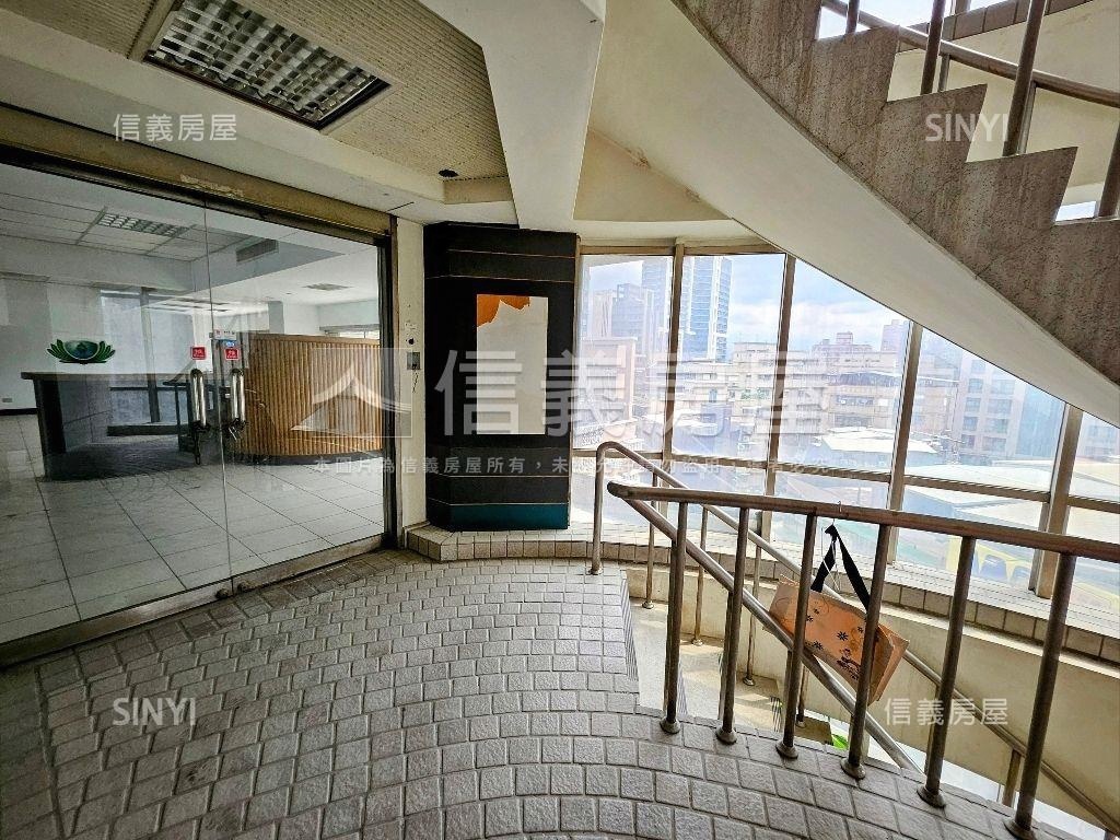 希爾頓優質辦公房屋室內格局與周邊環境