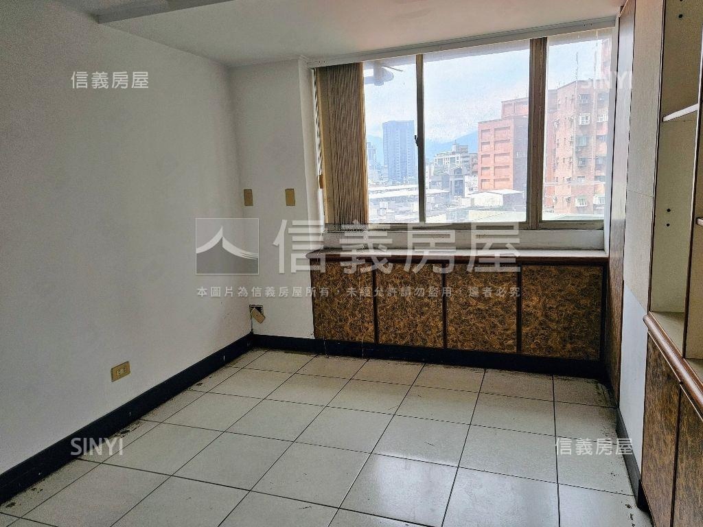 希爾頓優質辦公房屋室內格局與周邊環境