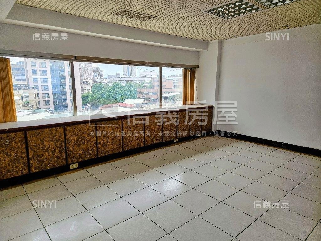 希爾頓優質辦公房屋室內格局與周邊環境