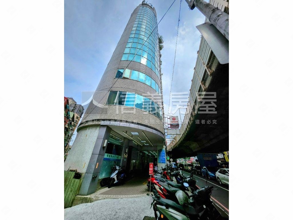 希爾頓優質辦公房屋室內格局與周邊環境