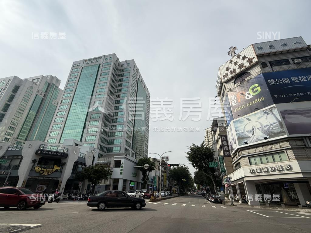 正崇德路約９０坪黃金商辦房屋室內格局與周邊環境