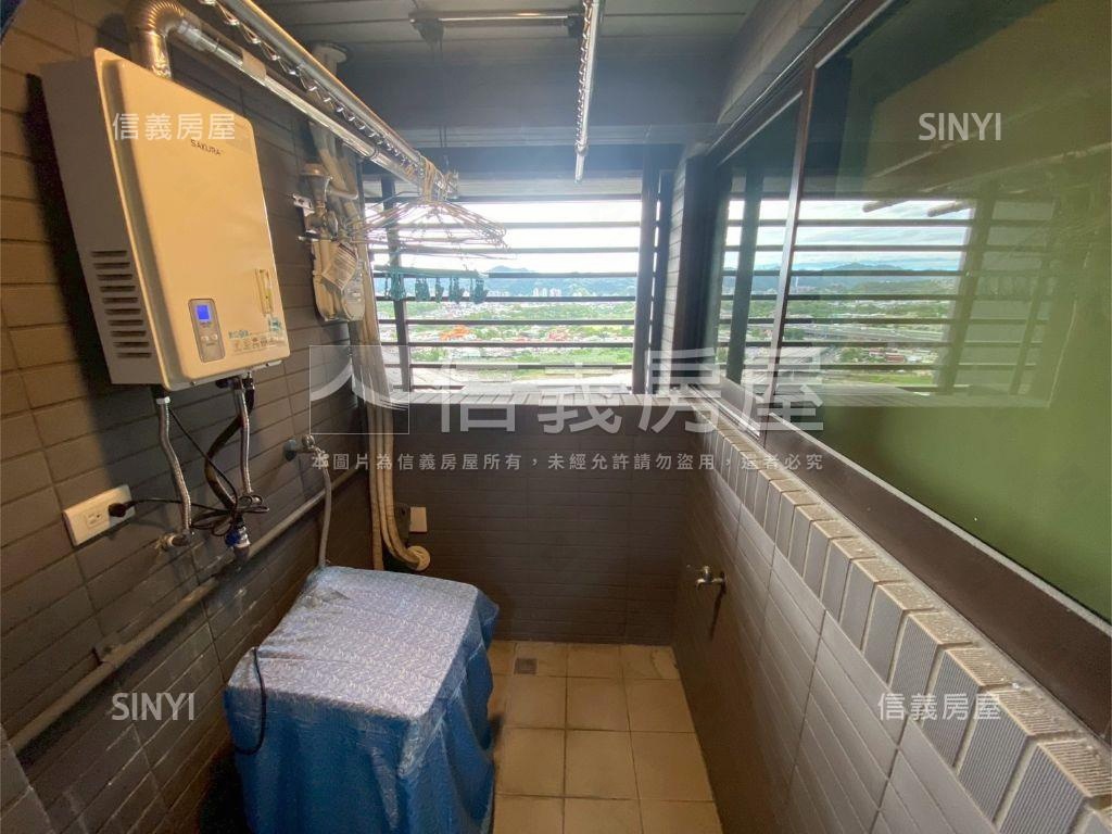 碧波白高樓河岸美景房屋室內格局與周邊環境
