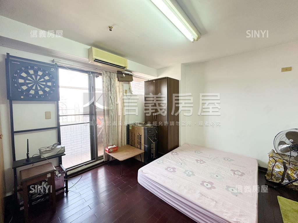 近河堤景觀美三房房屋室內格局與周邊環境