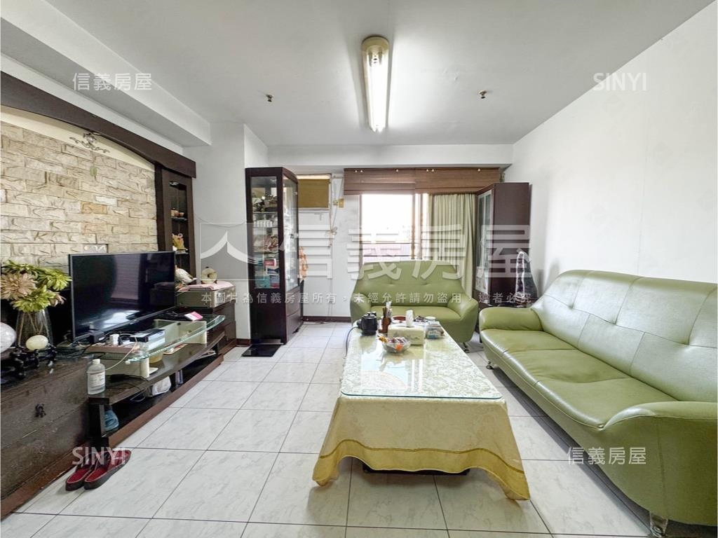 近河堤景觀美三房房屋室內格局與周邊環境