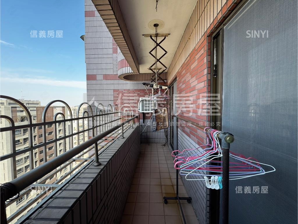 近河堤景觀美三房房屋室內格局與周邊環境