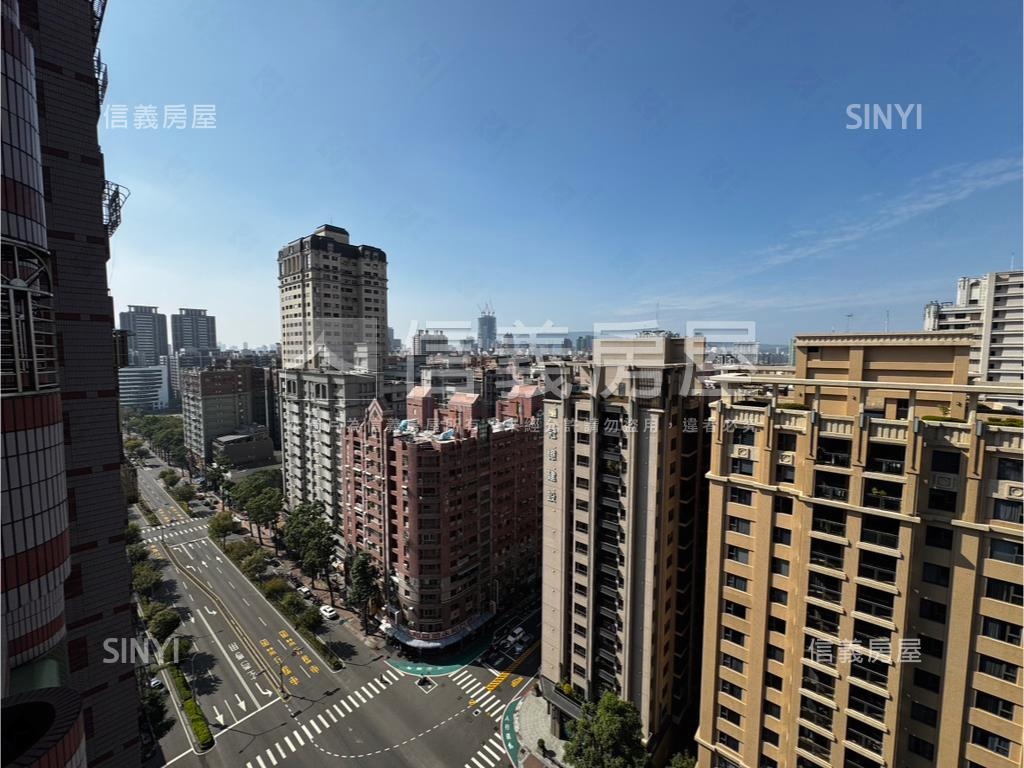 近河堤景觀美三房房屋室內格局與周邊環境