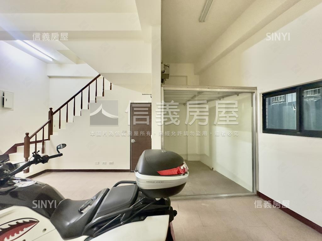 祥順公園旁透天房屋室內格局與周邊環境