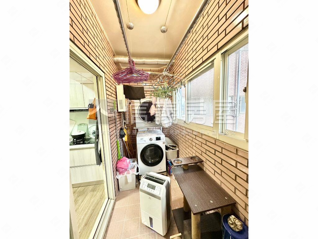 花廣美裝潢～溫馨２房房屋室內格局與周邊環境