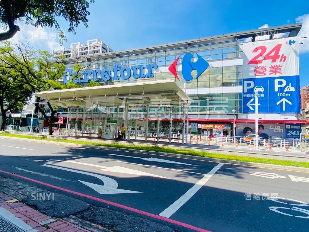 屋齡不到２０機能佳美三房房屋室內格局與周邊環境