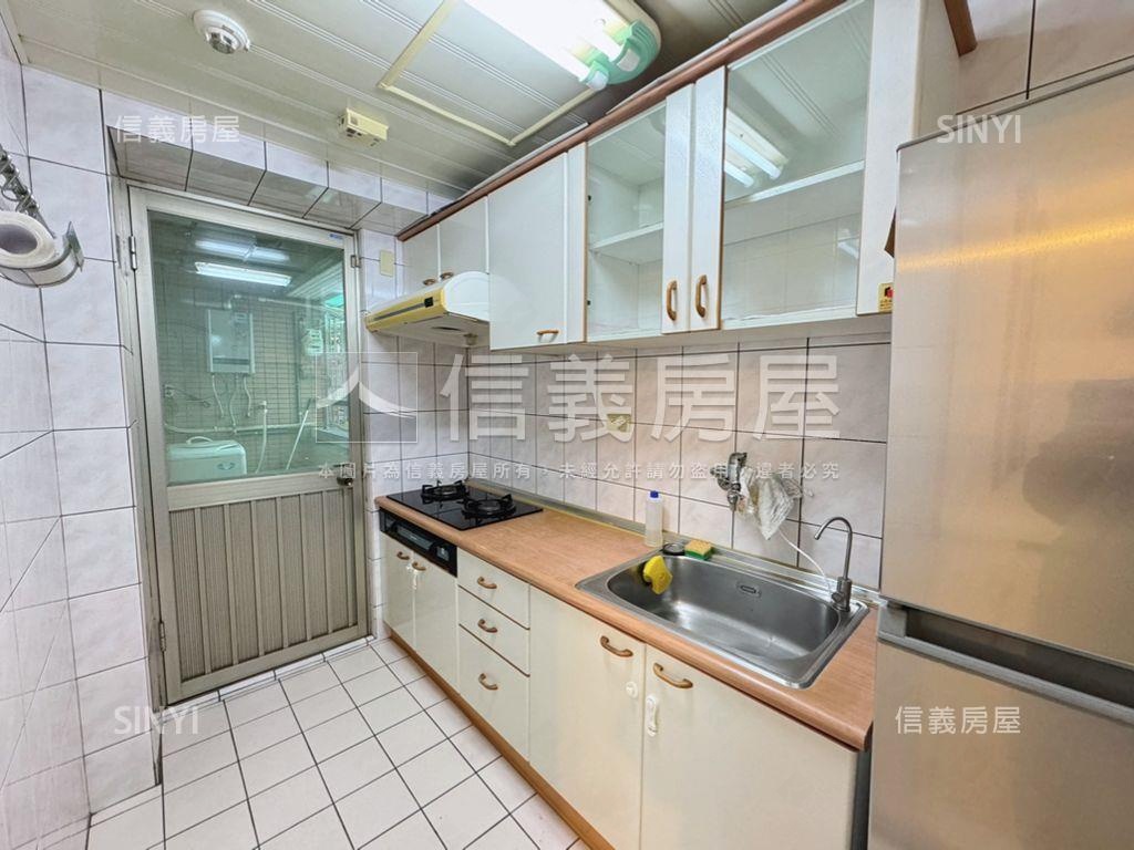 福利國高樓景觀３房房屋室內格局與周邊環境