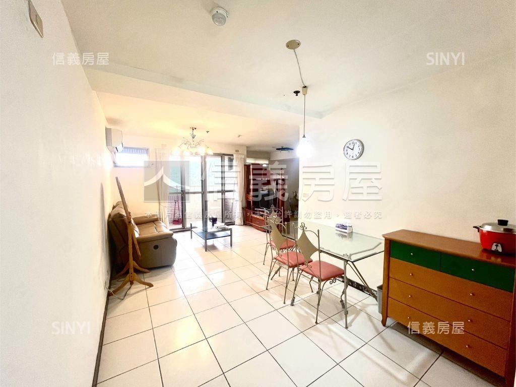 美！東方山河３＋１車位房屋室內格局與周邊環境