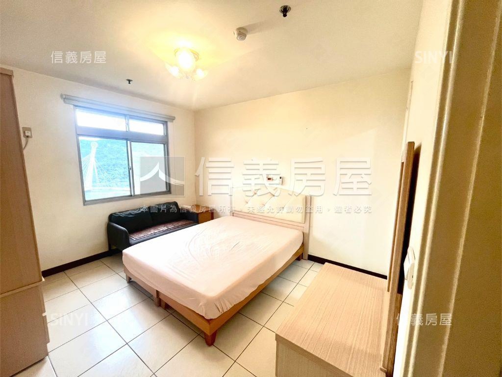 美！東方山河３＋１車位房屋室內格局與周邊環境