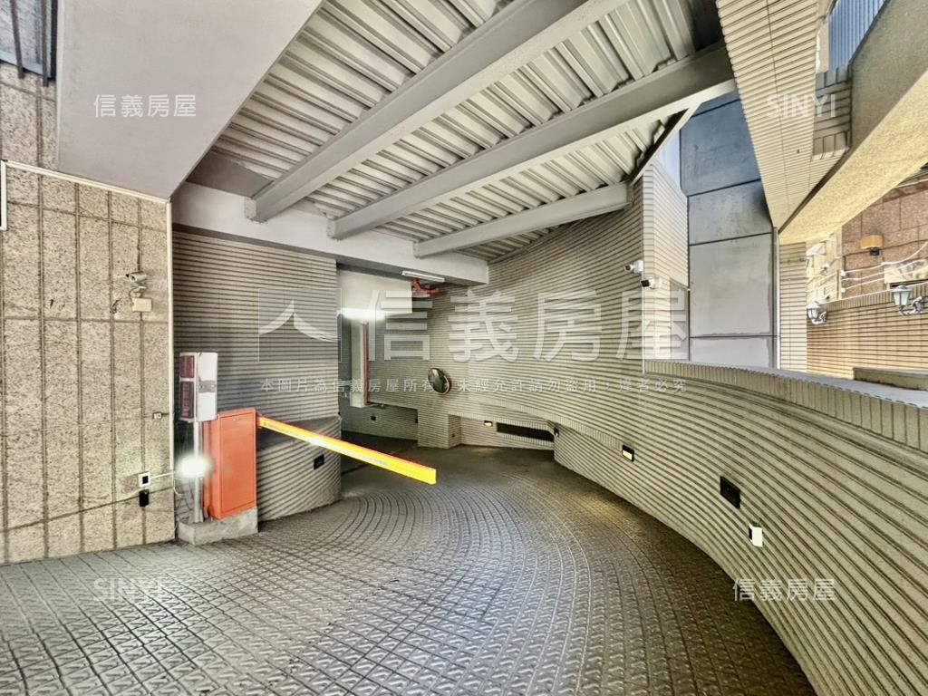 基泰國際美妝兩房房屋室內格局與周邊環境
