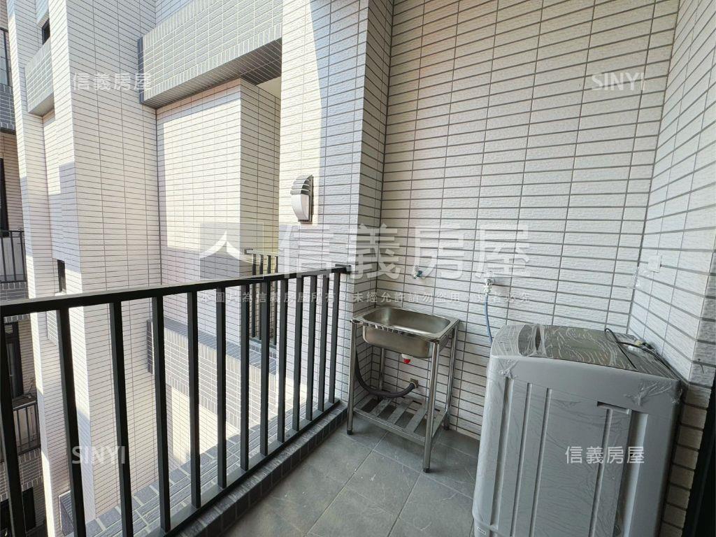 晟助常全新華廈套房房屋室內格局與周邊環境