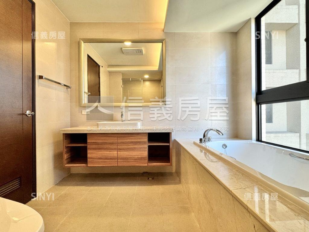高雄美術館擁樂美邸房屋室內格局與周邊環境