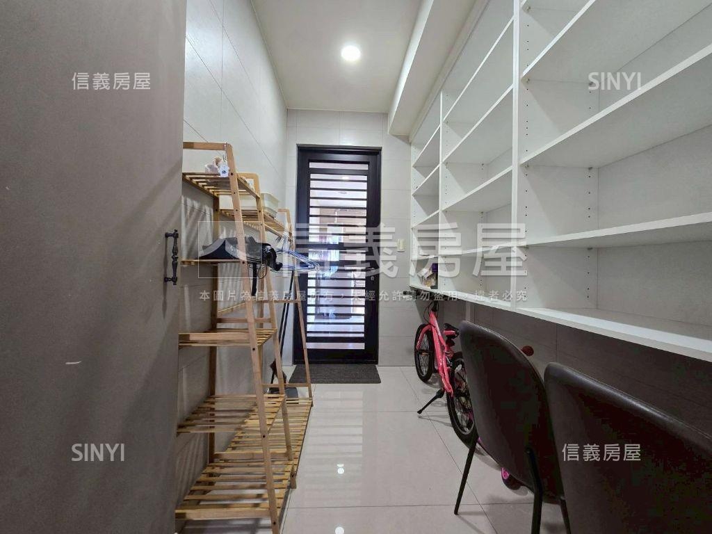 高雄美術館擁樂美邸房屋室內格局與周邊環境