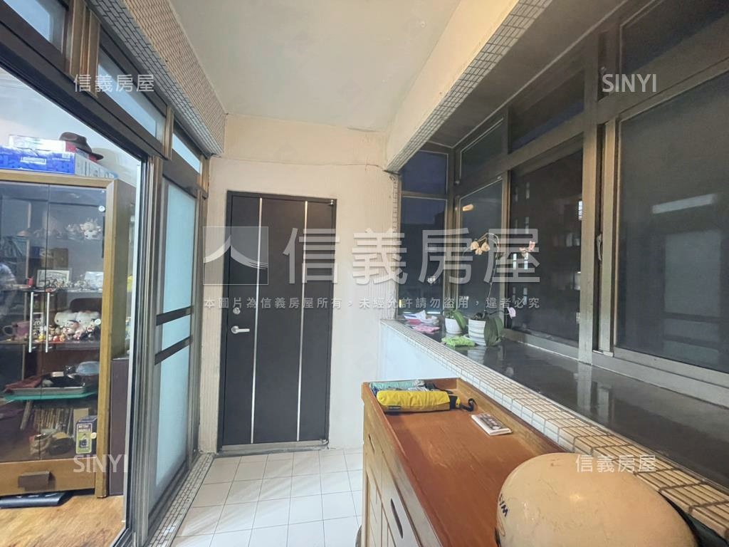 行政公寓黃金三樓好搶手房屋室內格局與周邊環境
