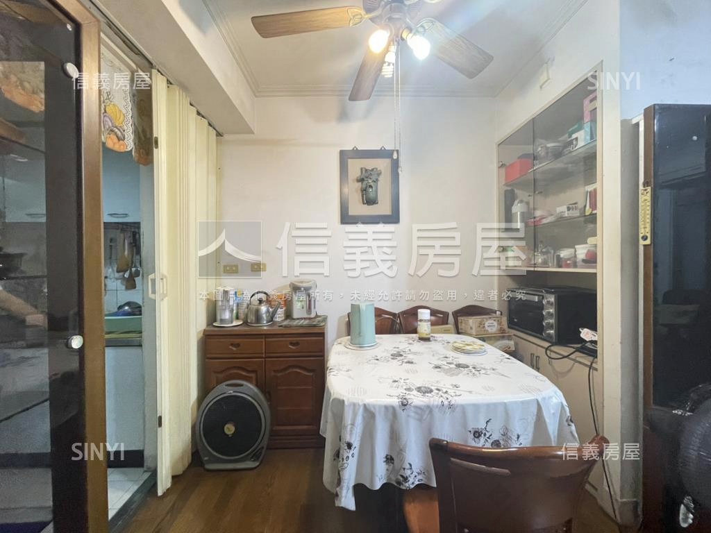 行政公寓黃金三樓好搶手房屋室內格局與周邊環境