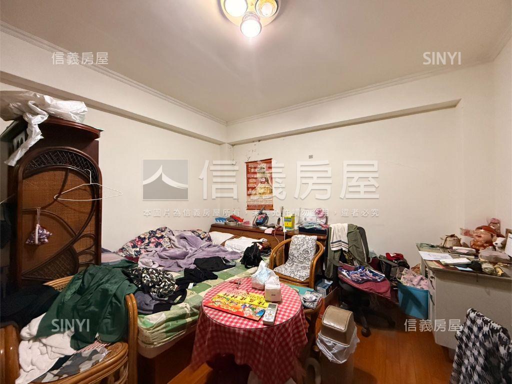 健身５Ｆ低總價好入手套房房屋室內格局與周邊環境