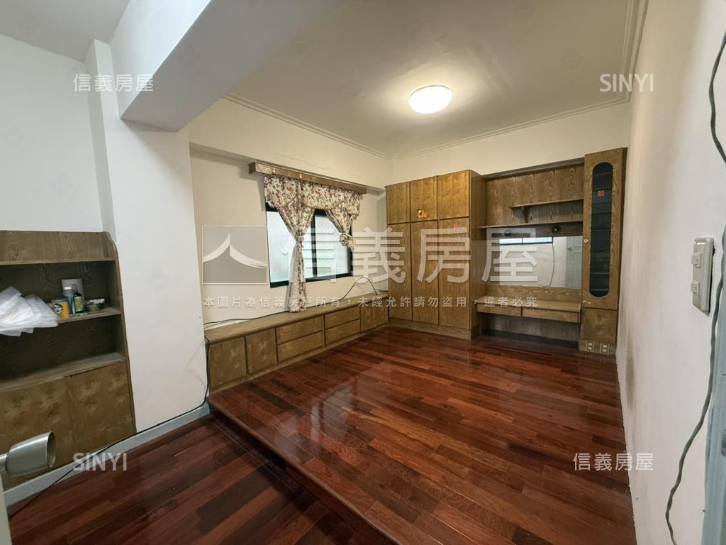 文山木柵稀有電梯三房房屋室內格局與周邊環境