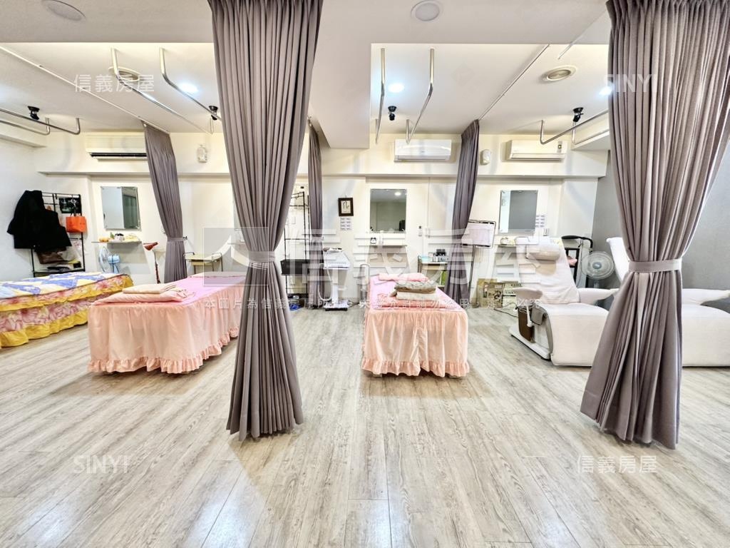 中國醫約５米面寬裝潢金店房屋室內格局與周邊環境