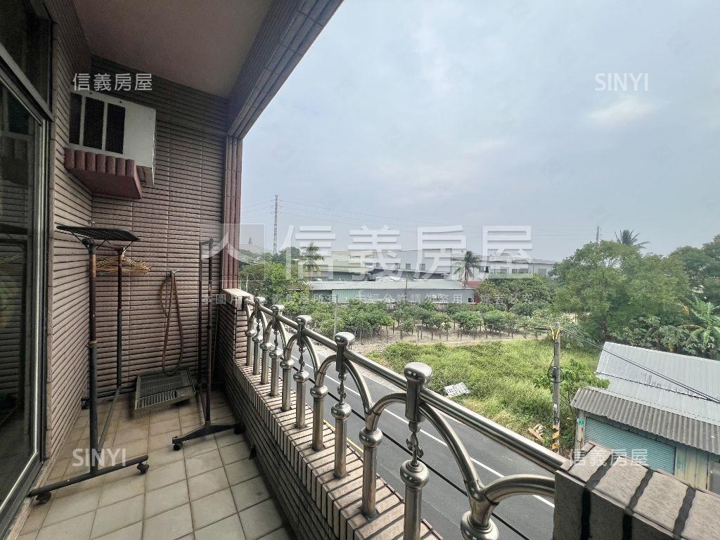 新市國中旁稀有店面透天房屋室內格局與周邊環境