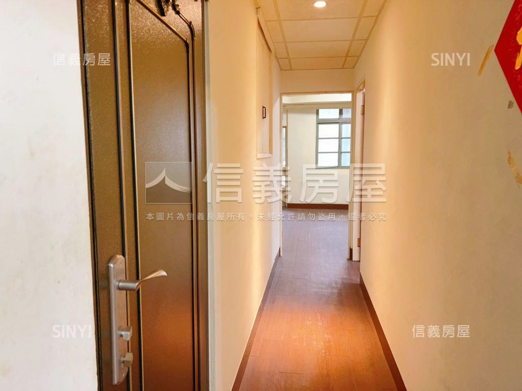 近南京三民邊間採光公寓房屋室內格局與周邊環境