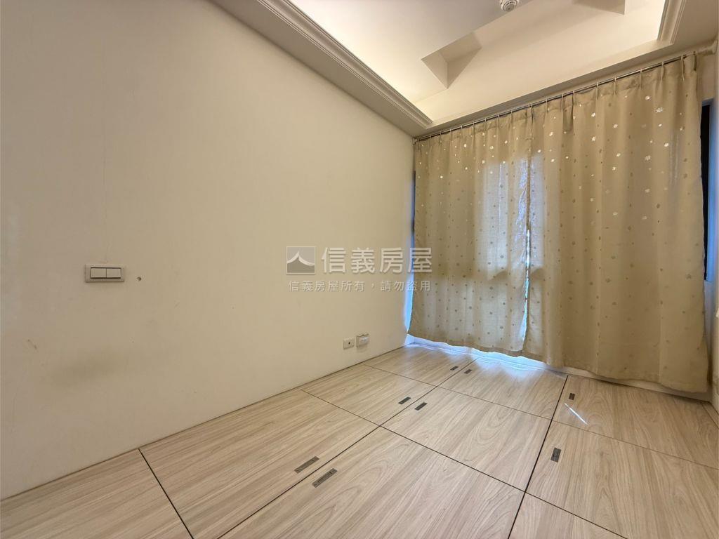 專任！！稀有面公園上城房屋室內格局與周邊環境
