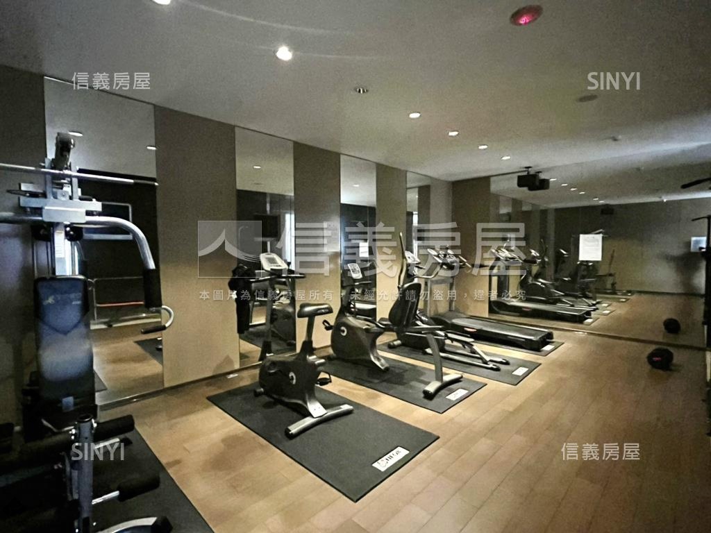新接案～圓山窗外房屋室內格局與周邊環境